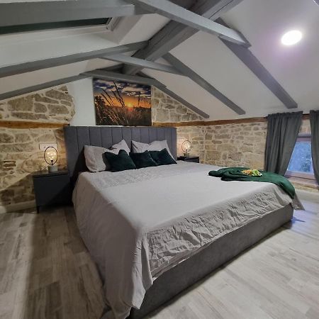 Vela & Vega Apartamento Višnjan Exterior foto