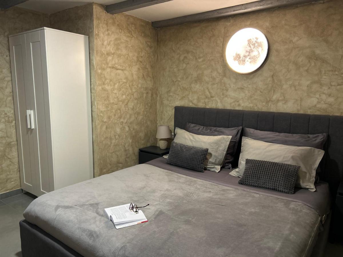Vela & Vega Apartamento Višnjan Exterior foto